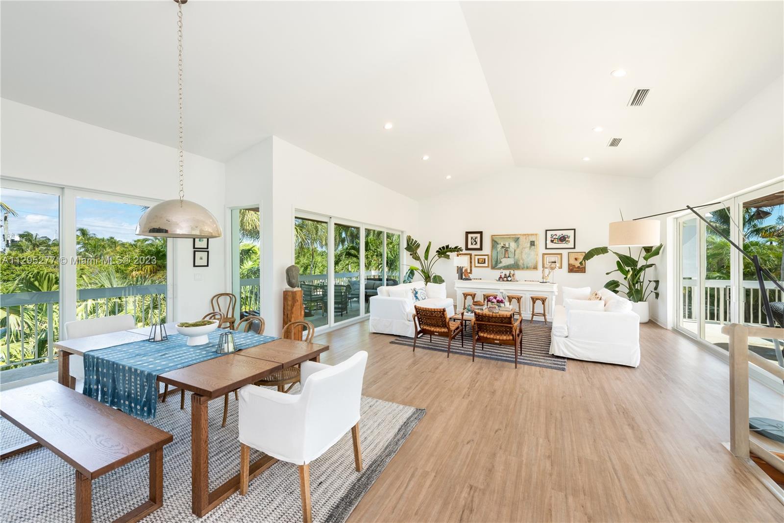 TROPICAL ISLE HOMES SUB 4 - Residential