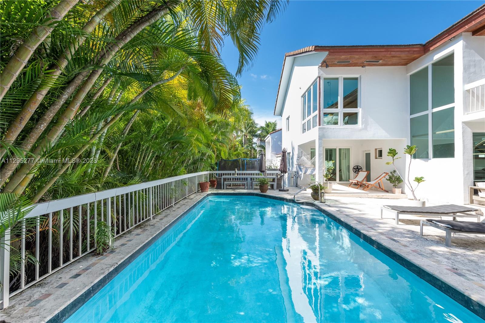 TROPICAL ISLE HOMES SUB 4 - Residential