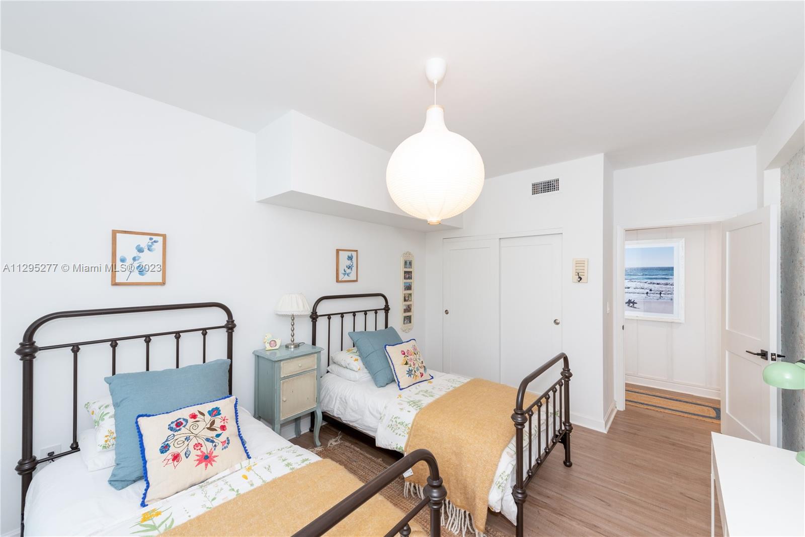 TROPICAL ISLE HOMES SUB 4 - Residential