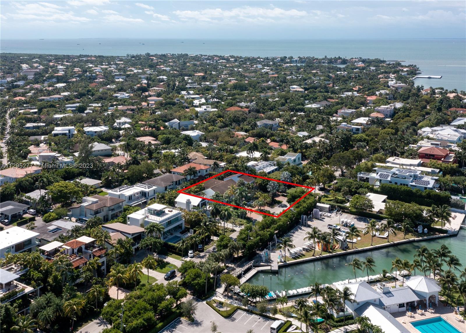 TROPICAL ISLE HOMES SUB 4 - Residential