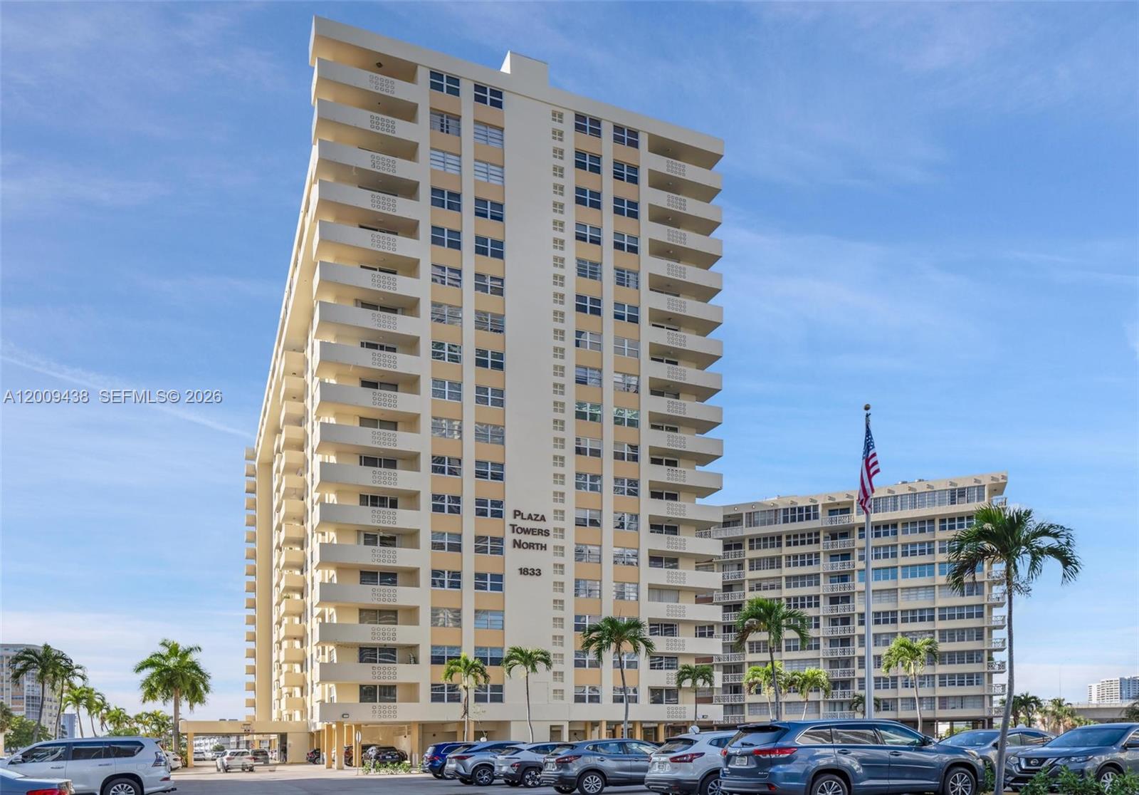 PLAZA TOWERS NORTH CONDO - Residential