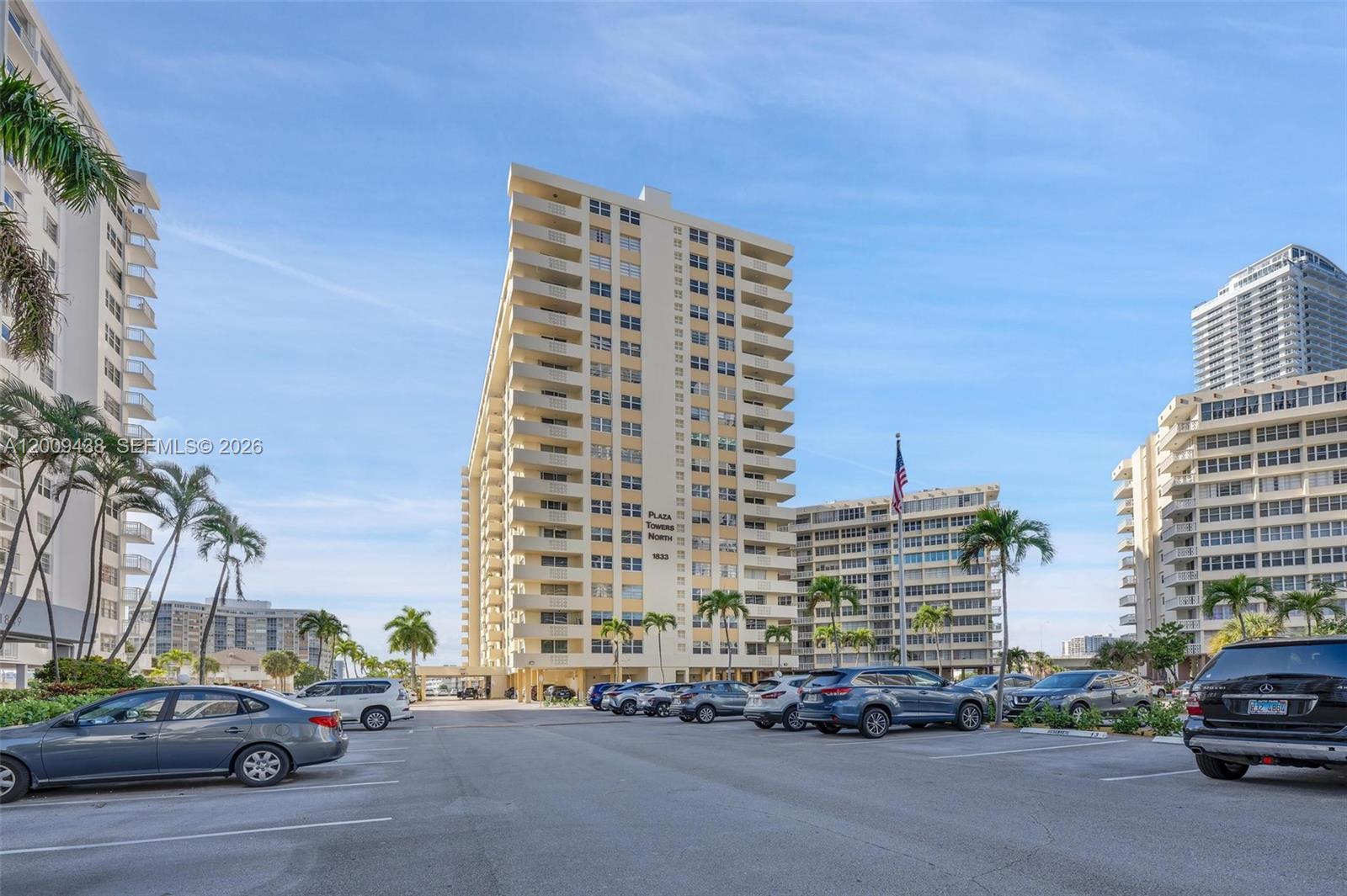 PLAZA TOWERS NORTH CONDO - Residential