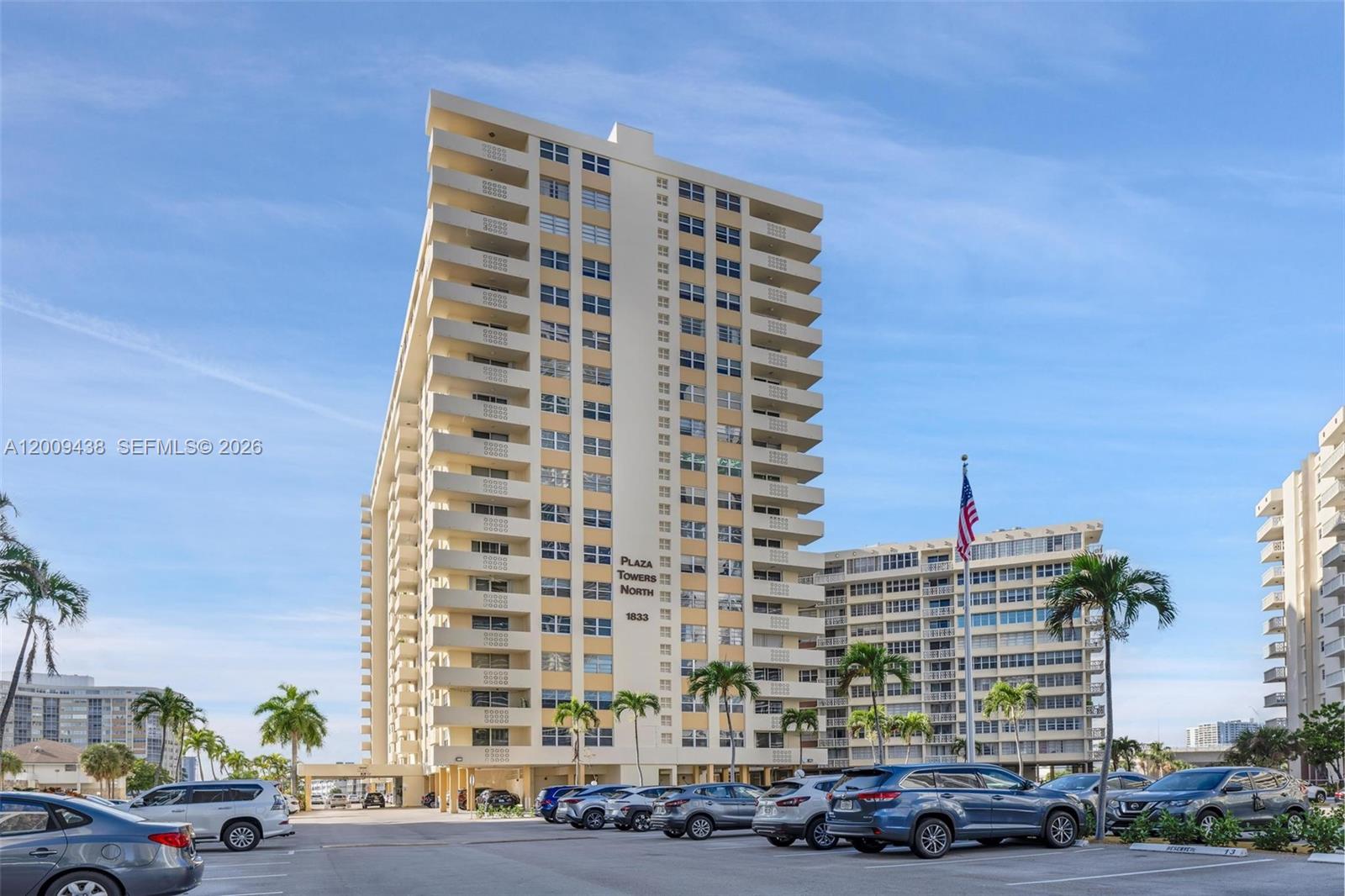 PLAZA TOWERS NORTH CONDO - Residential
