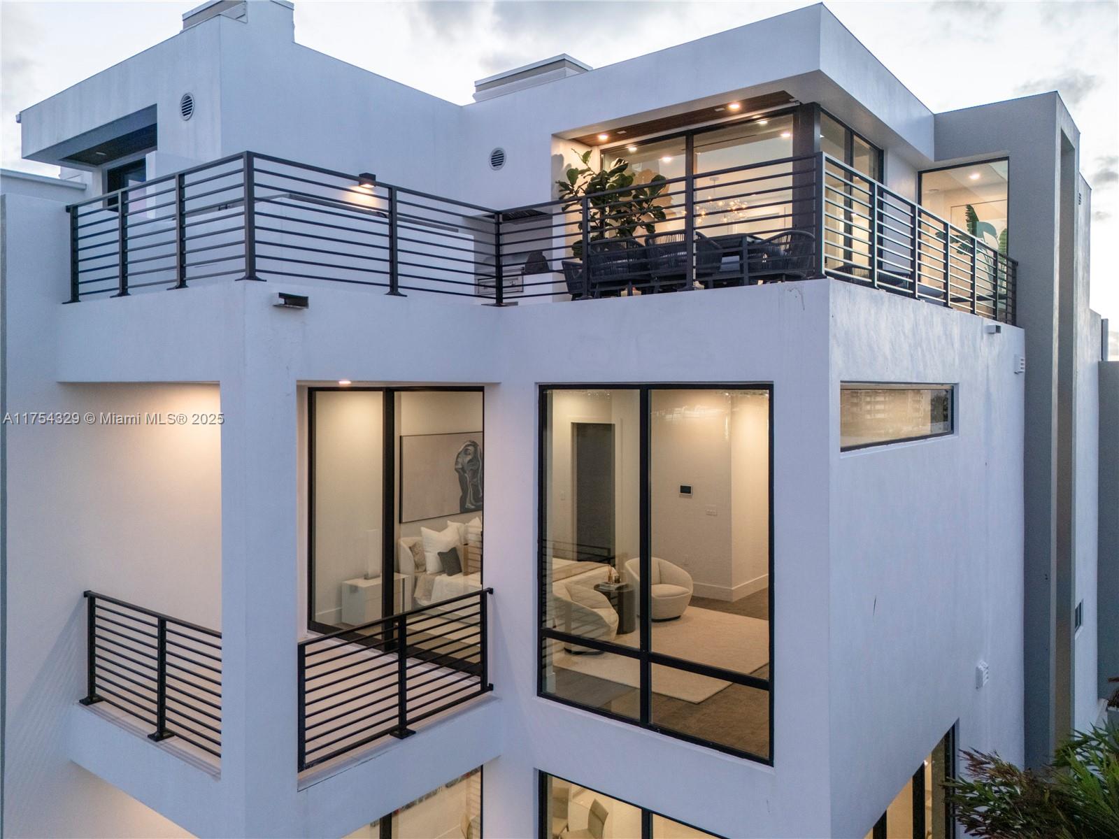 EASTERN SHORES - Residential