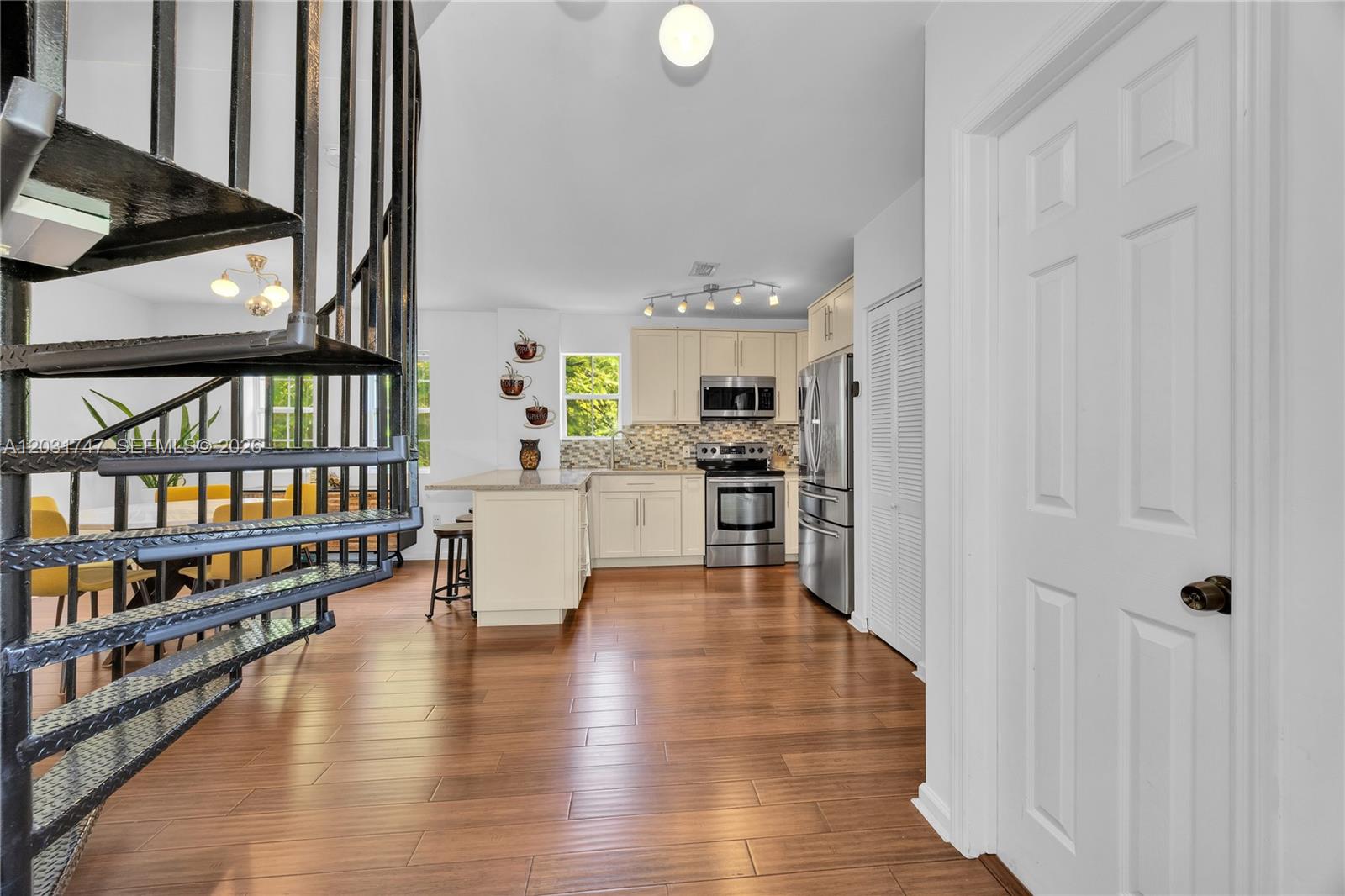 MARBELLA VILLAS CONDO - Residential
