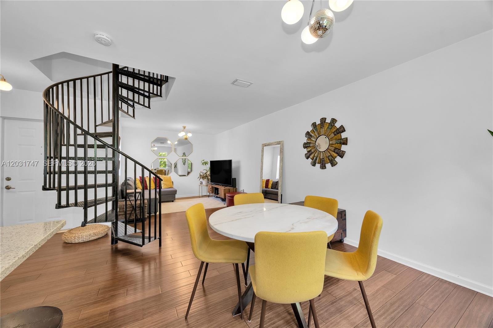 MARBELLA VILLAS CONDO - Residential