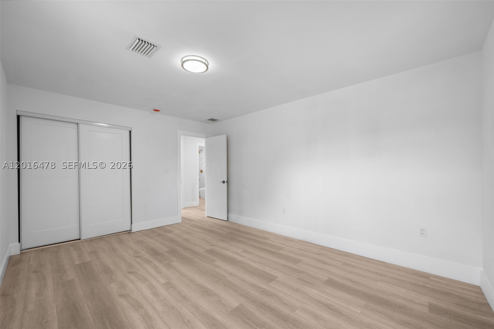 CRESTWOOD - Residential