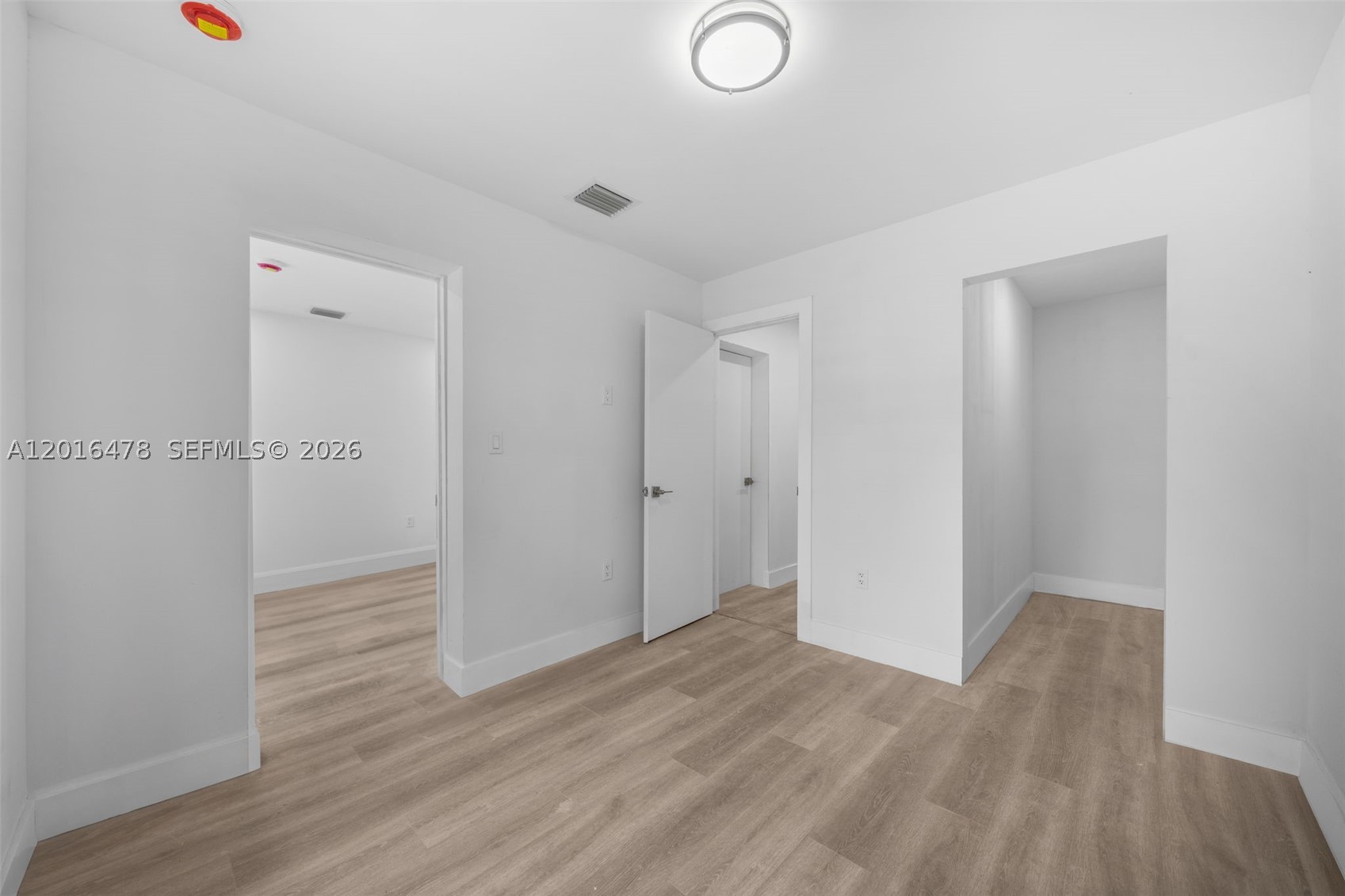 CRESTWOOD - Residential