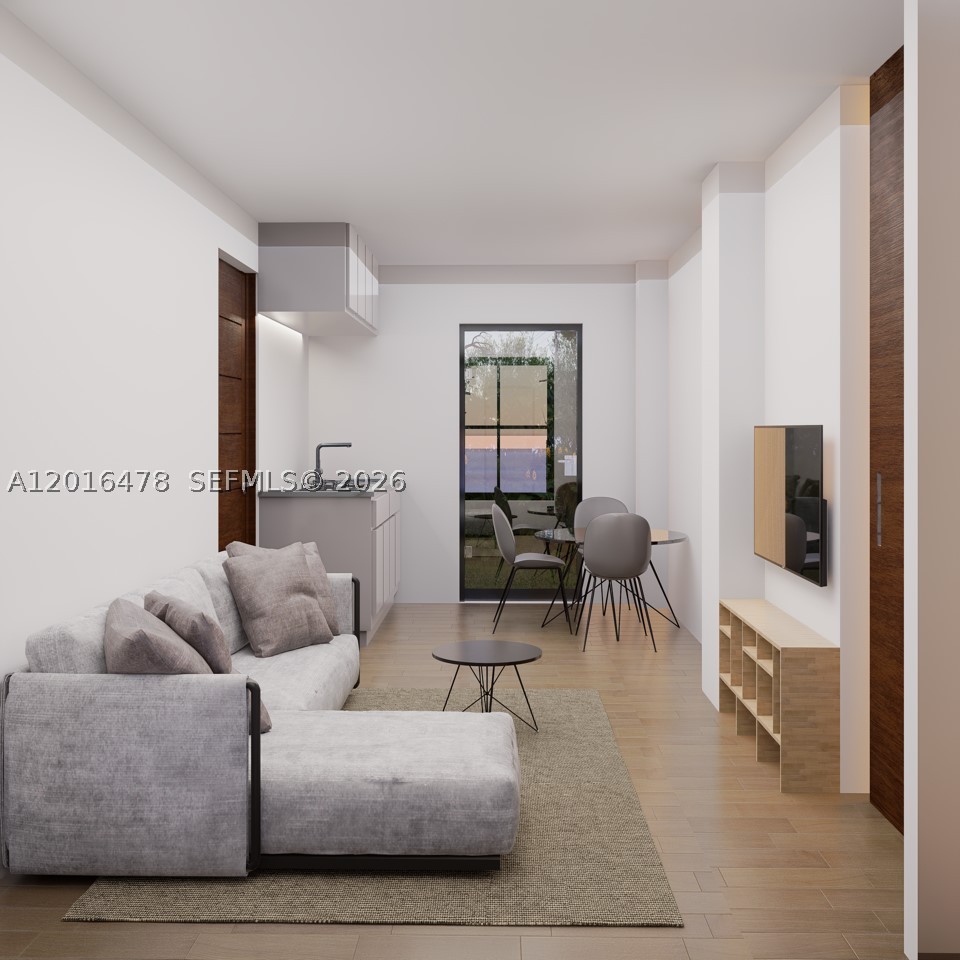 CRESTWOOD - Residential