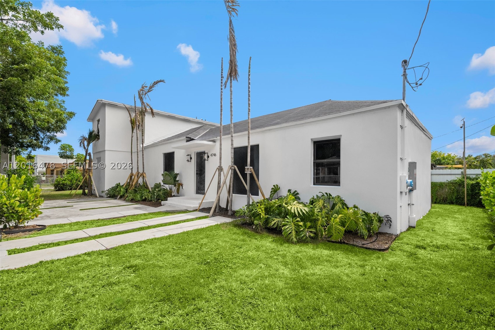 CRESTWOOD - Residential
