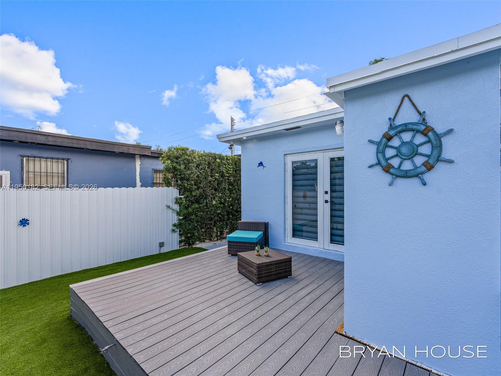GRAPELAND HGTS - Residential