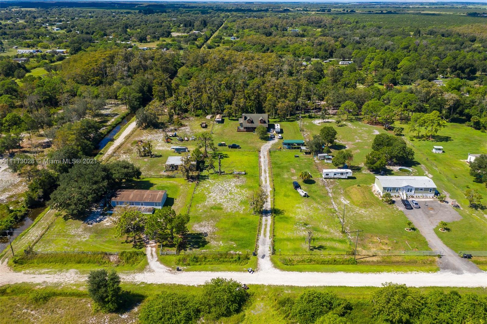 MONTURA RANCHES ESTATES - Residential
