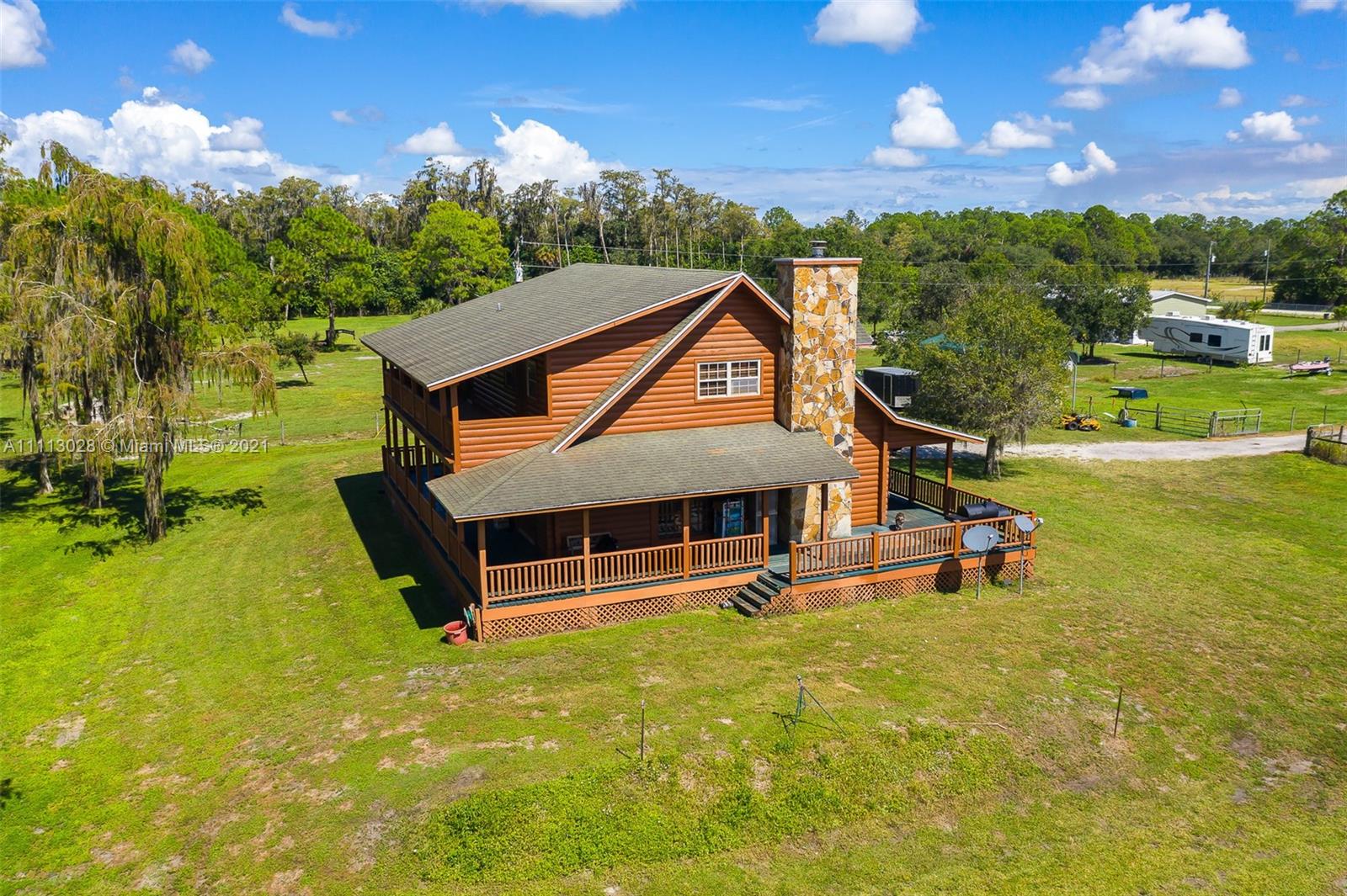 MONTURA RANCHES ESTATES - Residential