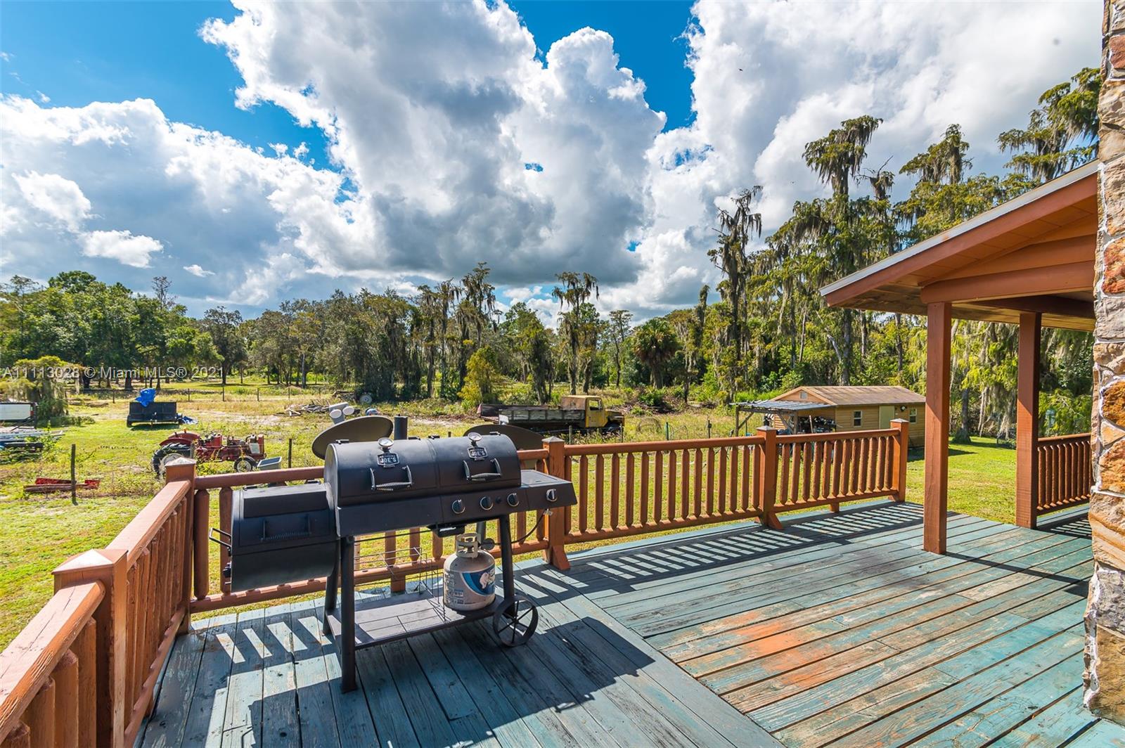 MONTURA RANCHES ESTATES - Residential