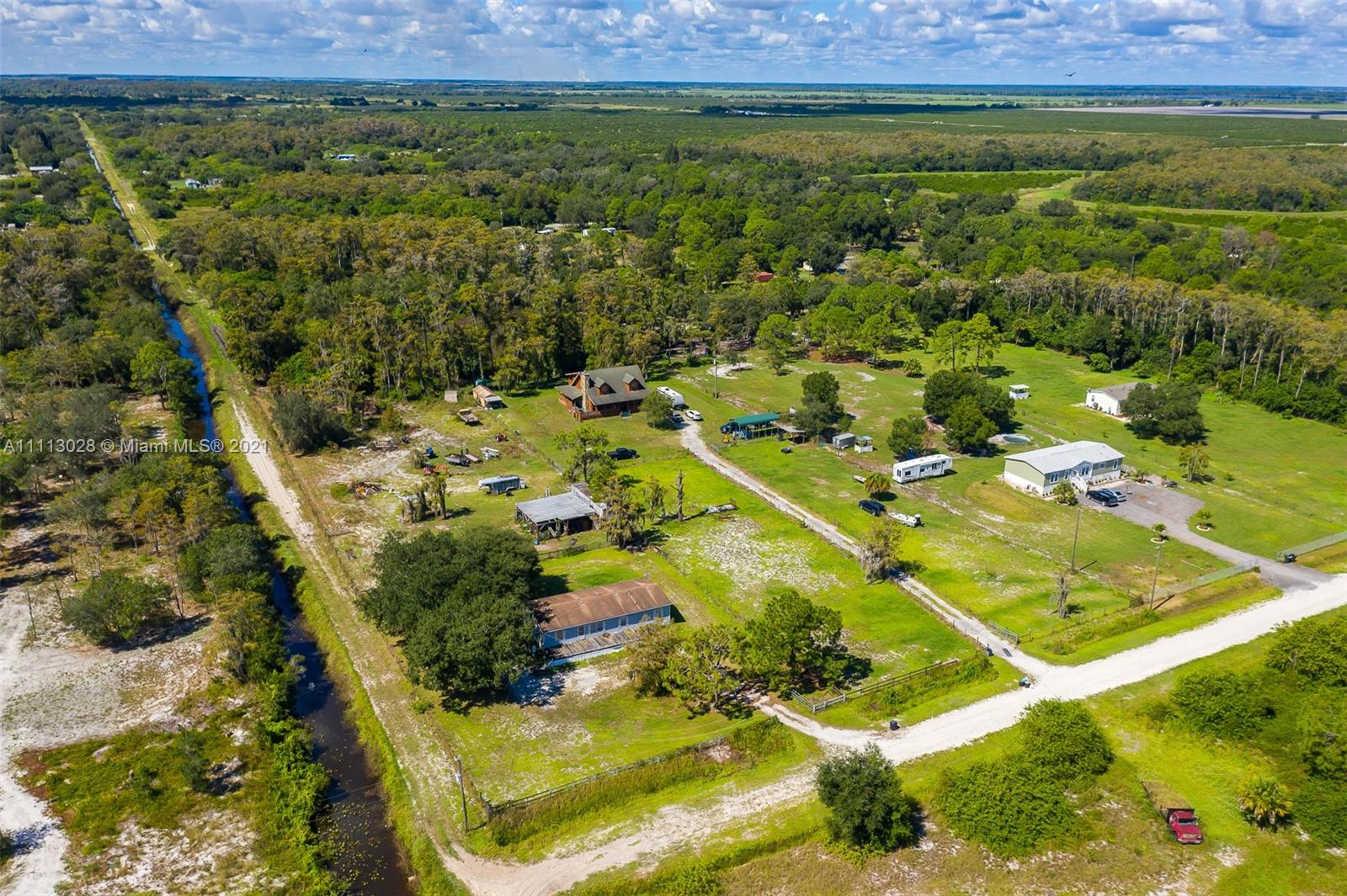 MONTURA RANCHES ESTATES - Residential