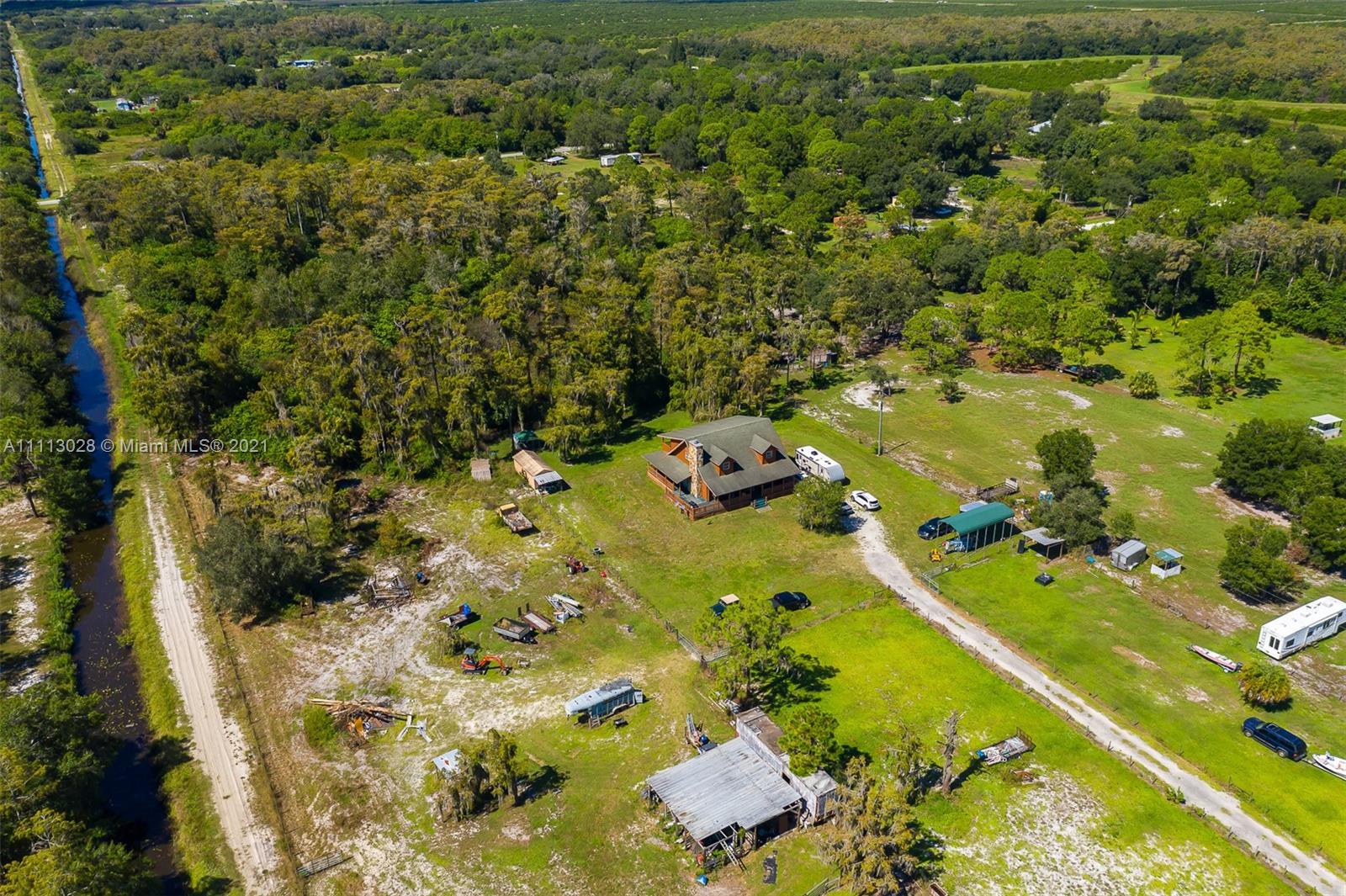 MONTURA RANCHES ESTATES - Residential