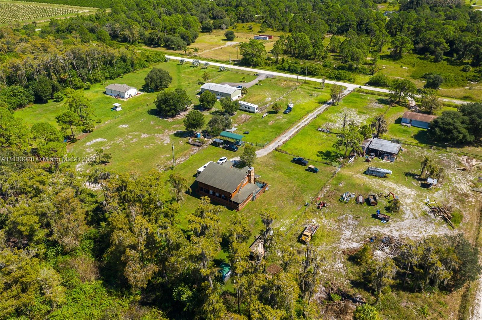 MONTURA RANCHES ESTATES - Residential