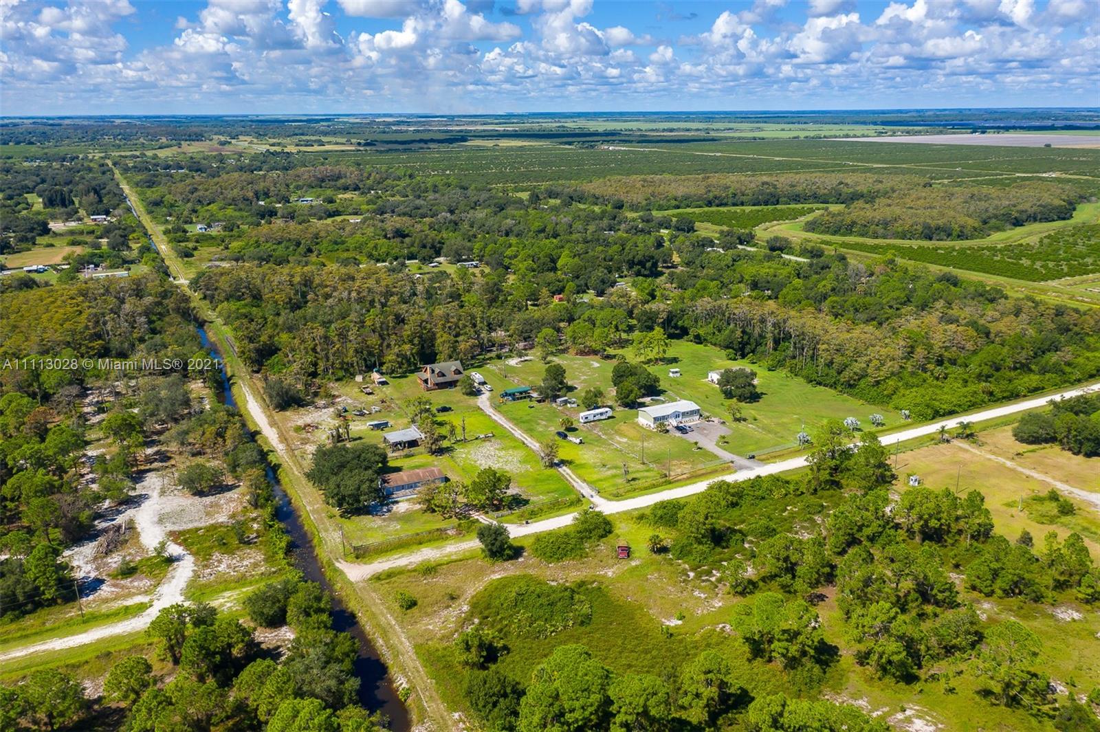 MONTURA RANCHES ESTATES - Residential