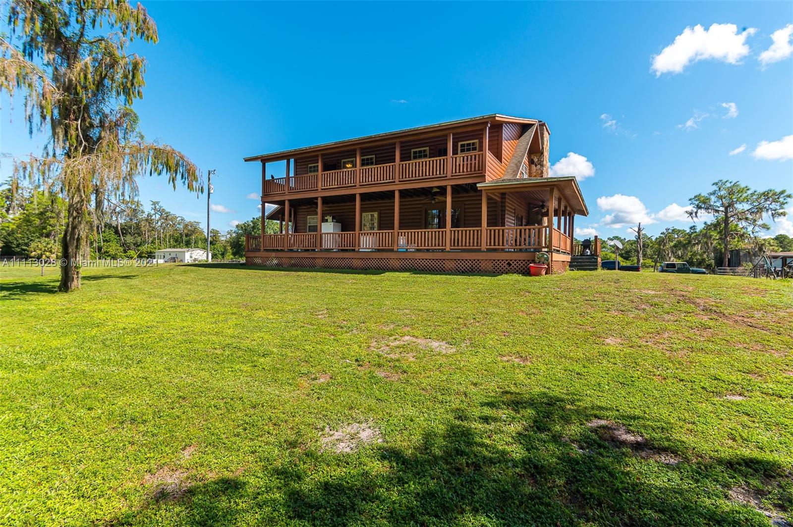 MONTURA RANCHES ESTATES - Residential