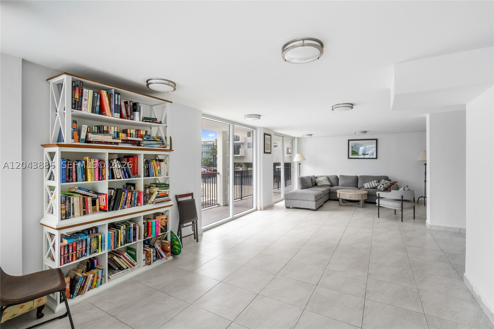 MANATEE CONDO - Residential