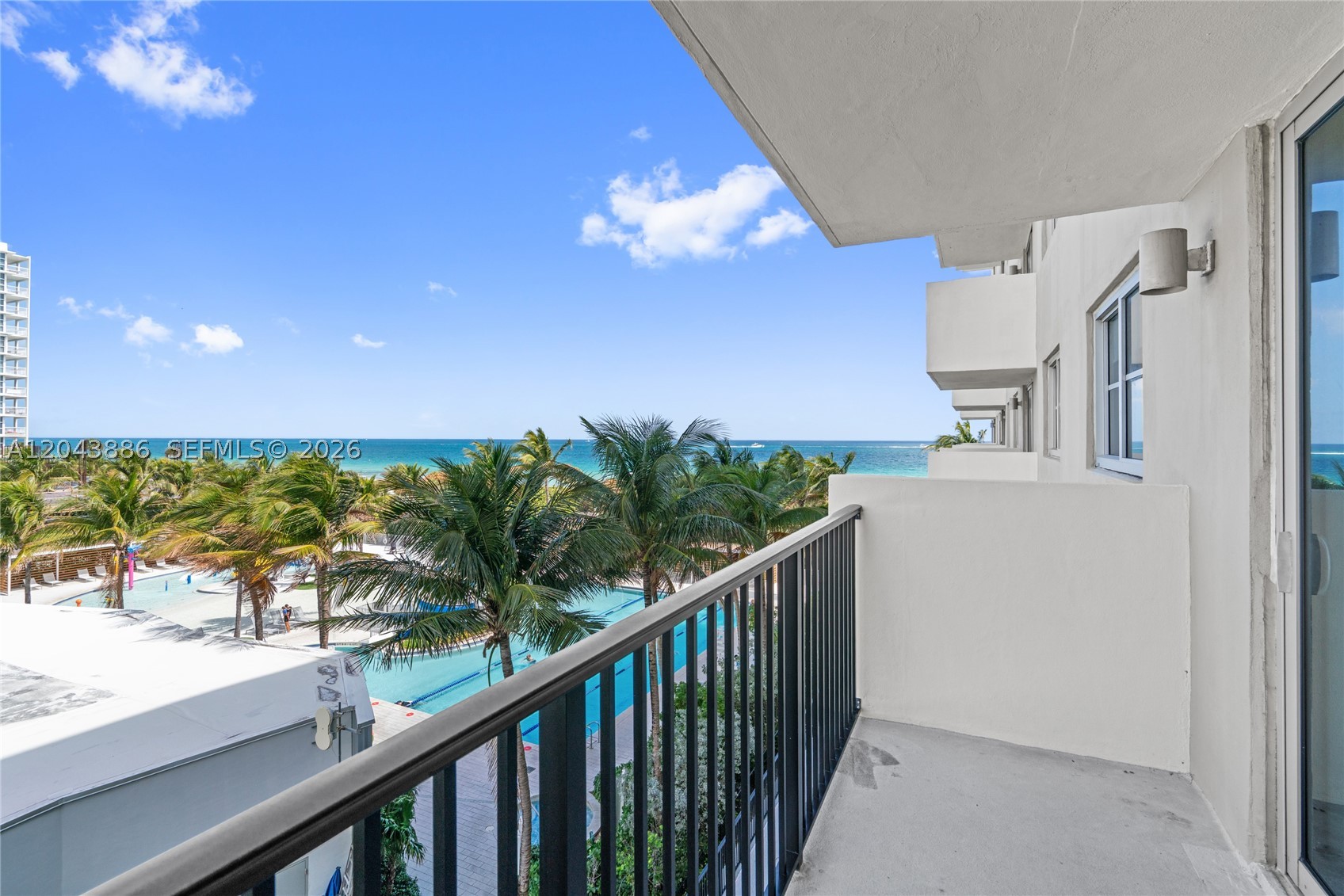 MANATEE CONDO - Residential