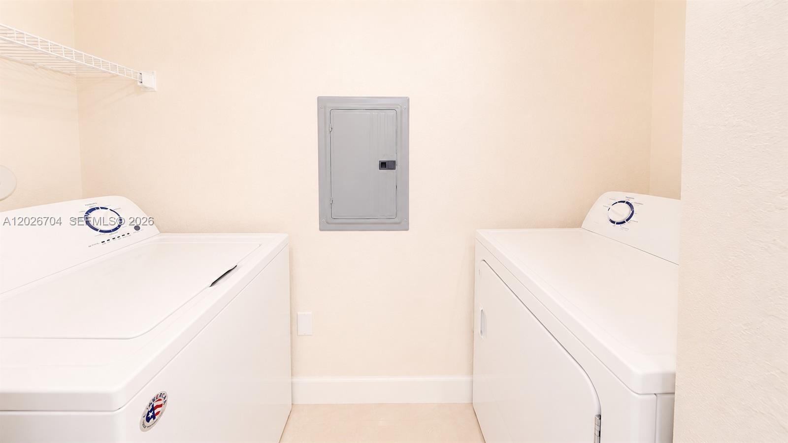 SAN RAPHAEL CONDO - Residential