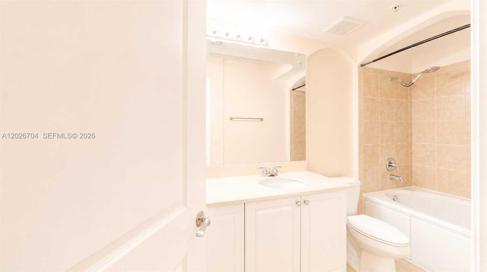 SAN RAPHAEL CONDO - Residential