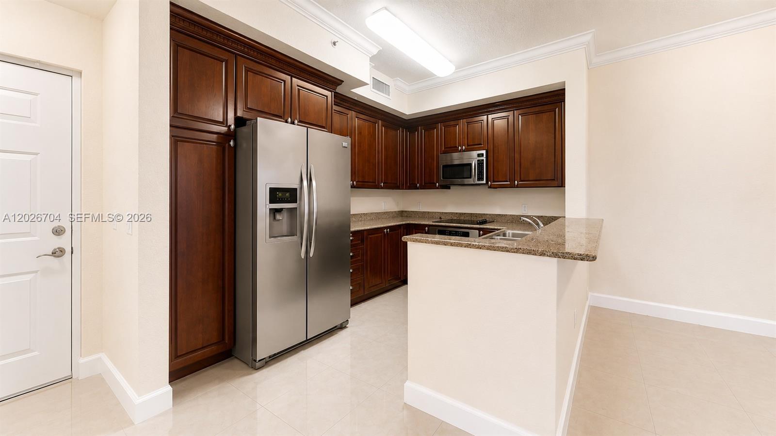 SAN RAPHAEL CONDO - Residential