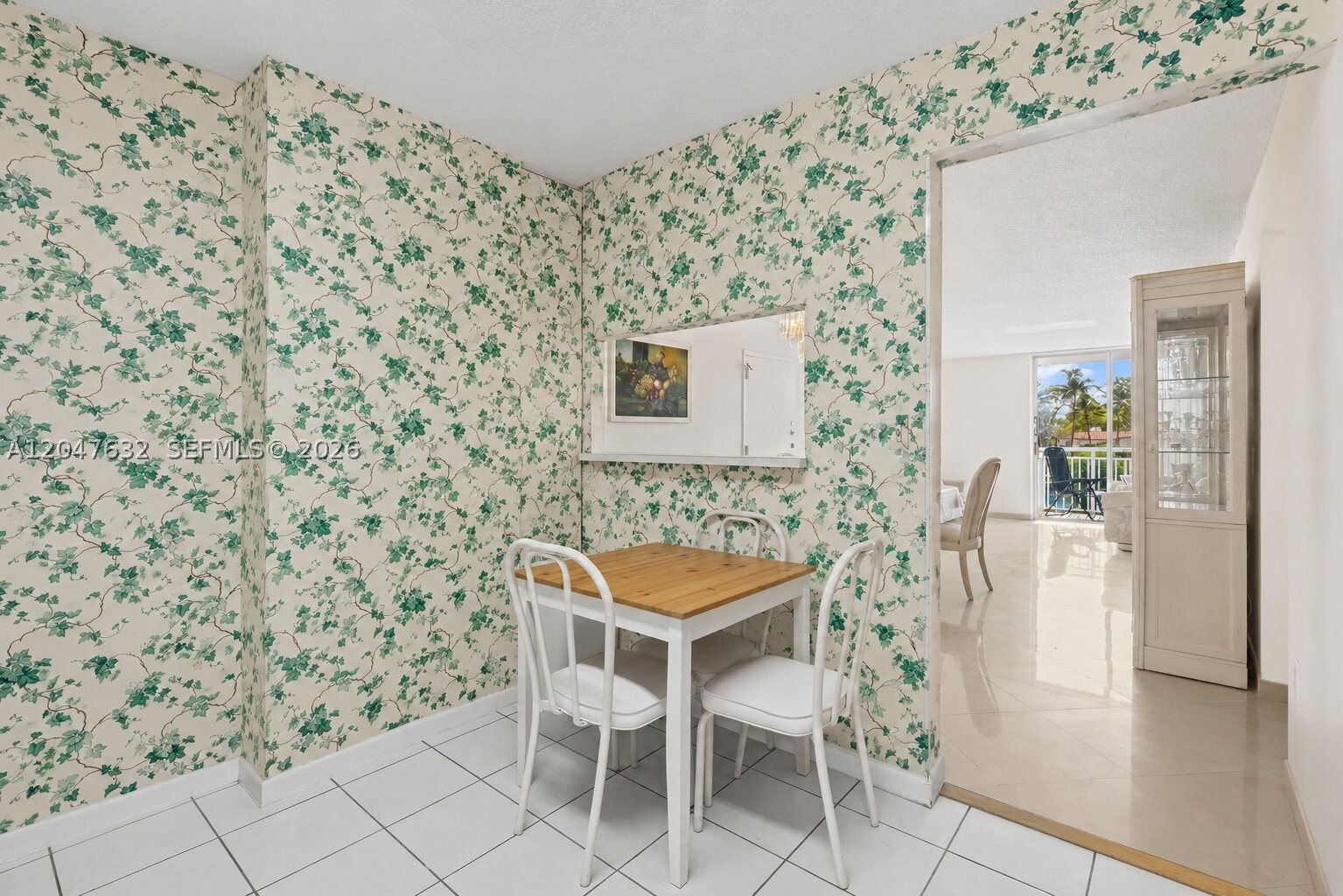 MASSADA CONDO - Residential