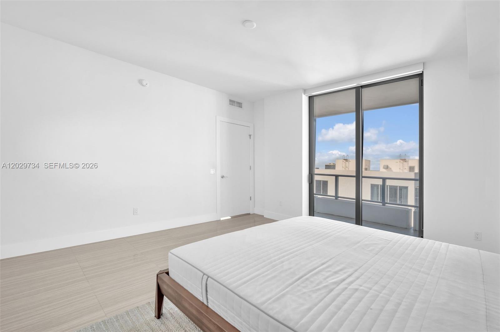AVENTURA PARKSQUARE RESID - Residential Lease