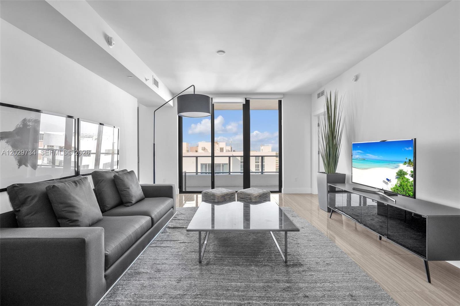 AVENTURA PARKSQUARE RESID - Residential Lease