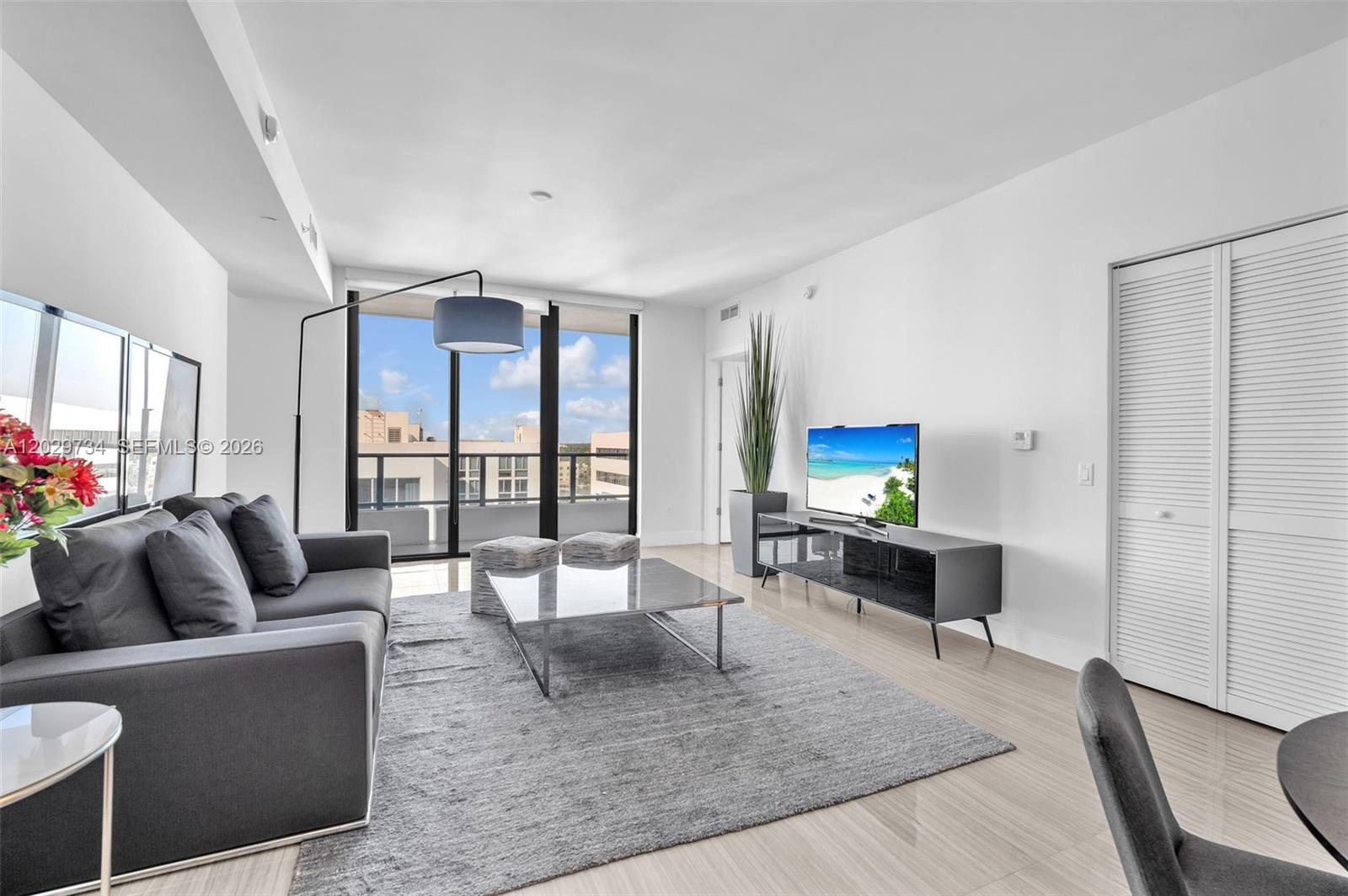 AVENTURA PARKSQUARE RESID - Residential Lease