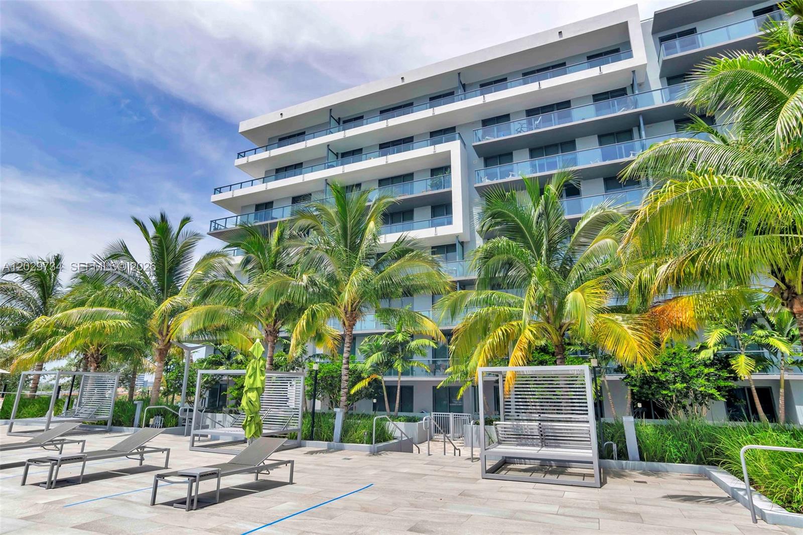 AVENTURA PARKSQUARE RESID - Residential Lease