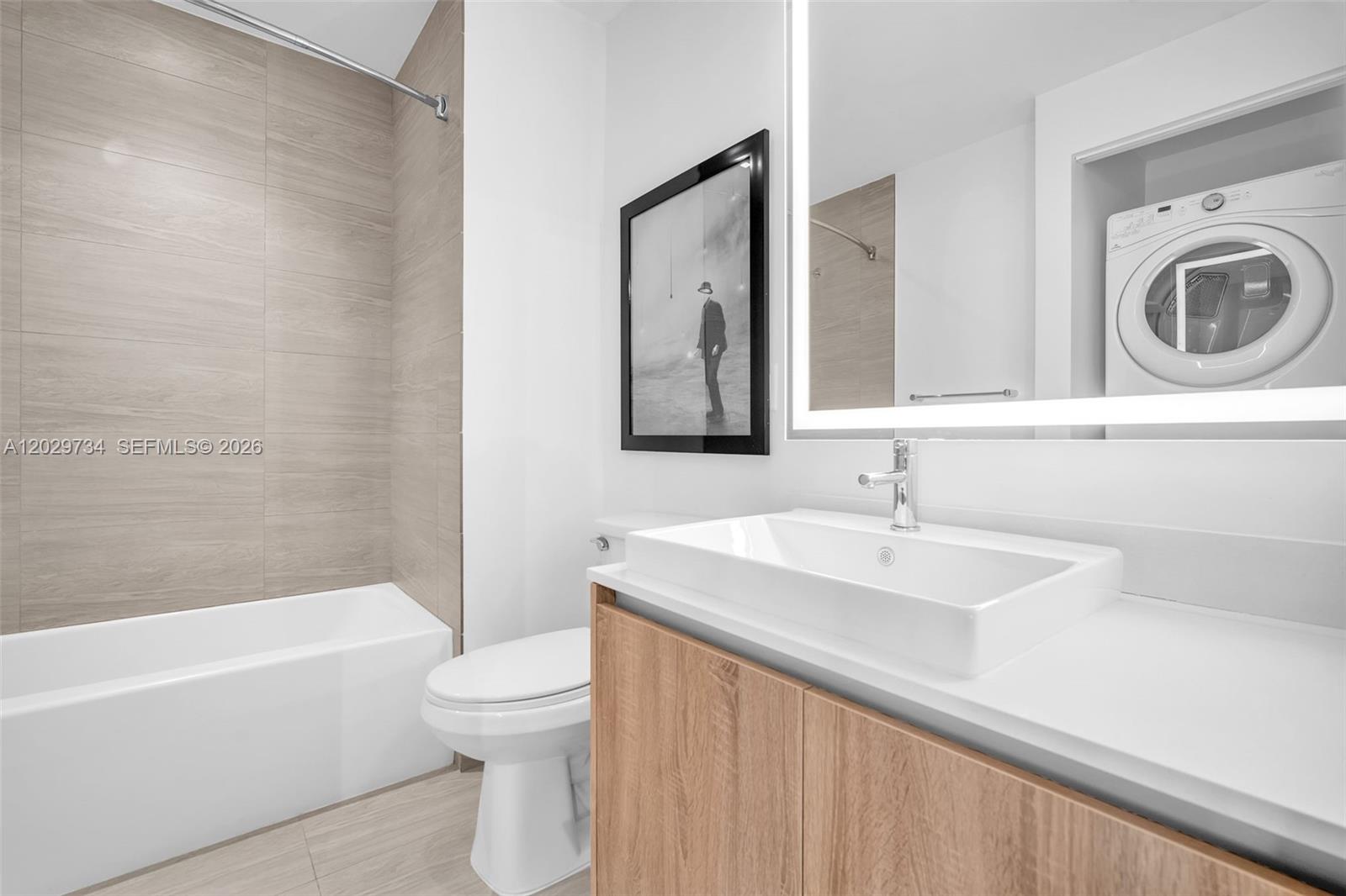 AVENTURA PARKSQUARE RESID - Residential Lease