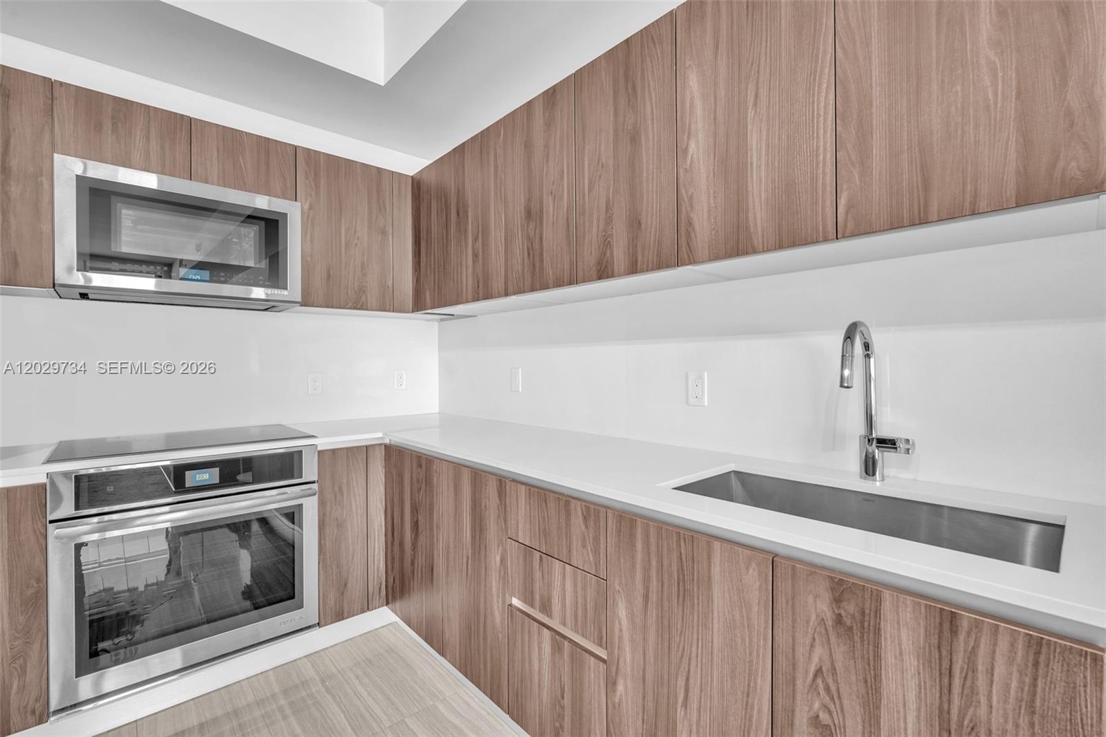 AVENTURA PARKSQUARE RESID - Residential Lease