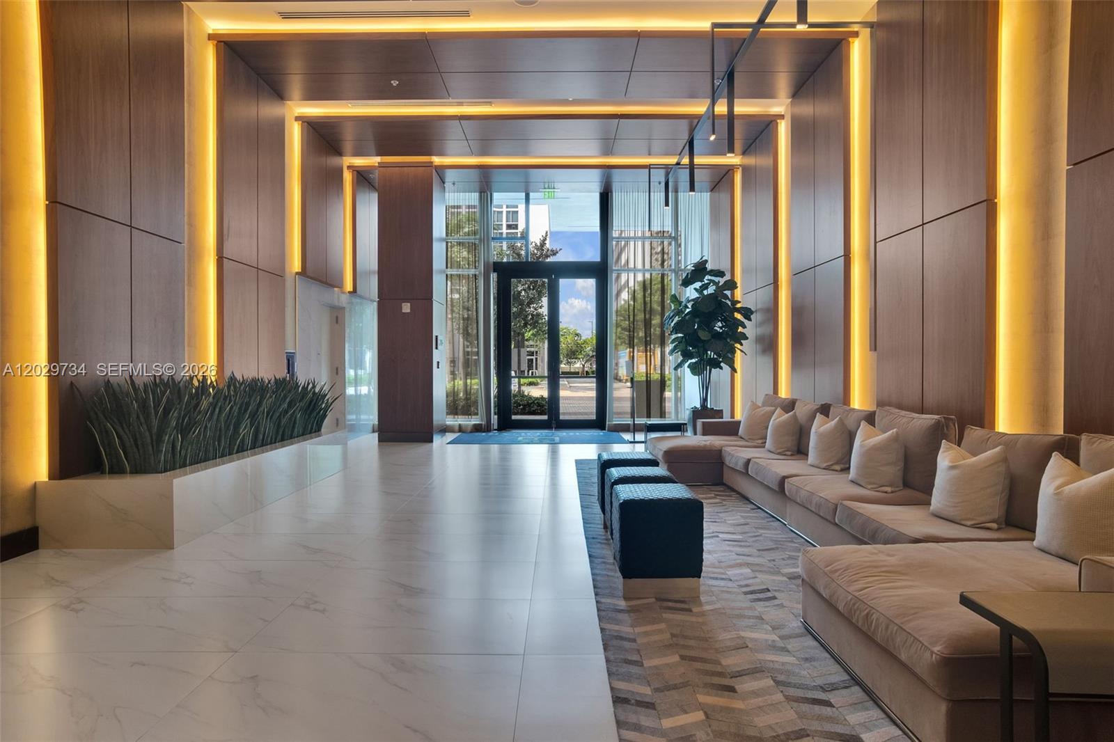 AVENTURA PARKSQUARE RESID - Residential Lease