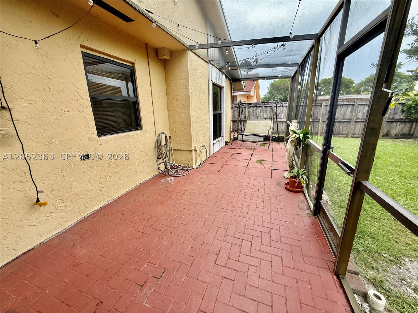 HOLLYWOOD GARDENS - Residential