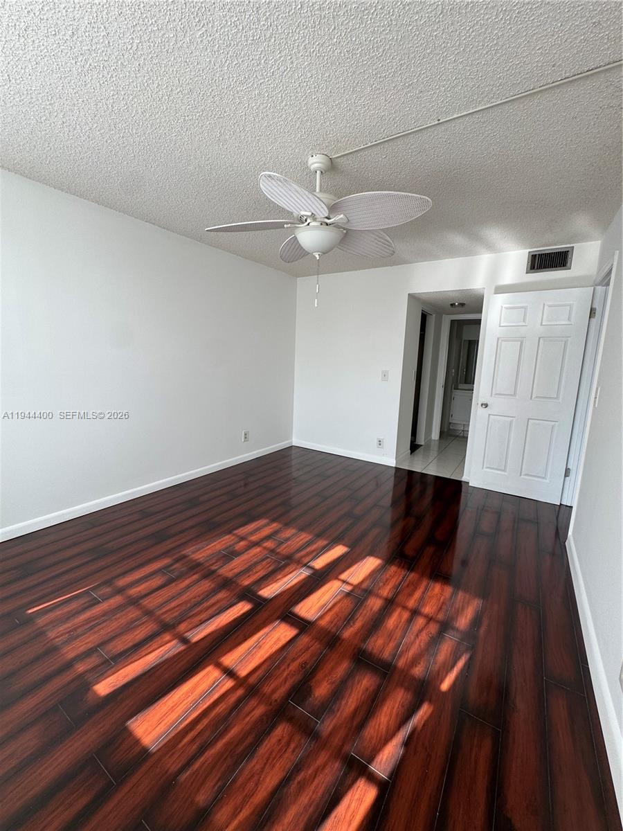 Enjoy the view in this beautiful and spacious 1/1 in the desirable Pine Island Ridge community. This best priced condo in the complex features a screened balcony with peaceful lake and treetop views. Spacious bedrooms include a walk-in closet, the unit is freshly painted and filled with natural light.
Maintenance covers water, cable, insurance, parking, and more. Community amenities include country club membership, golf, tennis, pool, fitness center, restaurants, and social rooms. Excellent schools, scenic oak-lined paths, and a prime location near shopping, dining, and major highways. No leasing. Association requires 650 credit score and 10% down. Condominium has reserves.