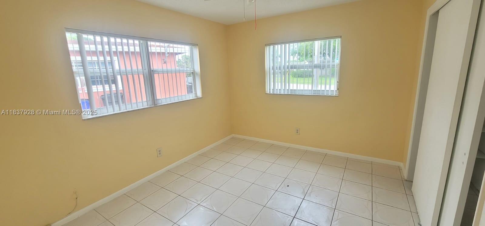 OAKLAND ESTATES 1ST SEC - Residential Lease
