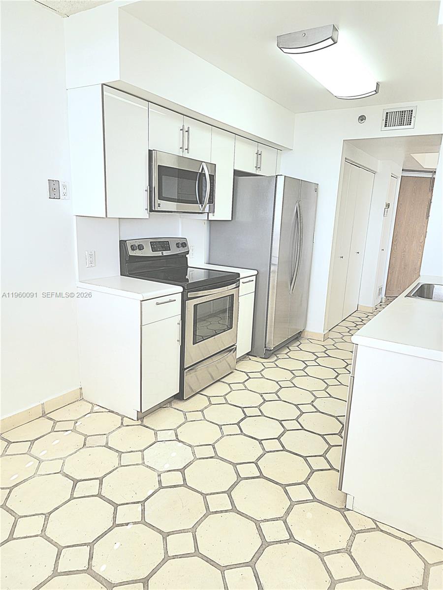 THE LANDMARK CONDO - Residential