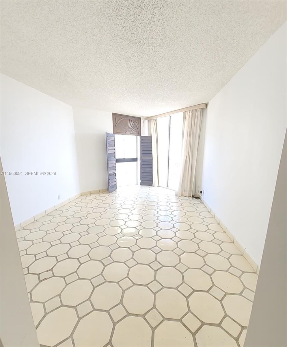THE LANDMARK CONDO - Residential