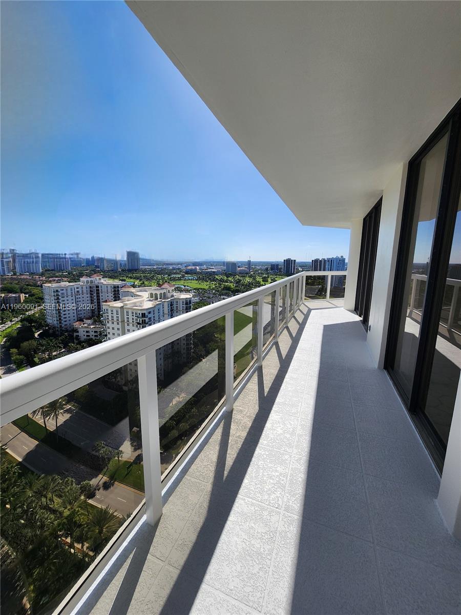 THE LANDMARK CONDO - Residential