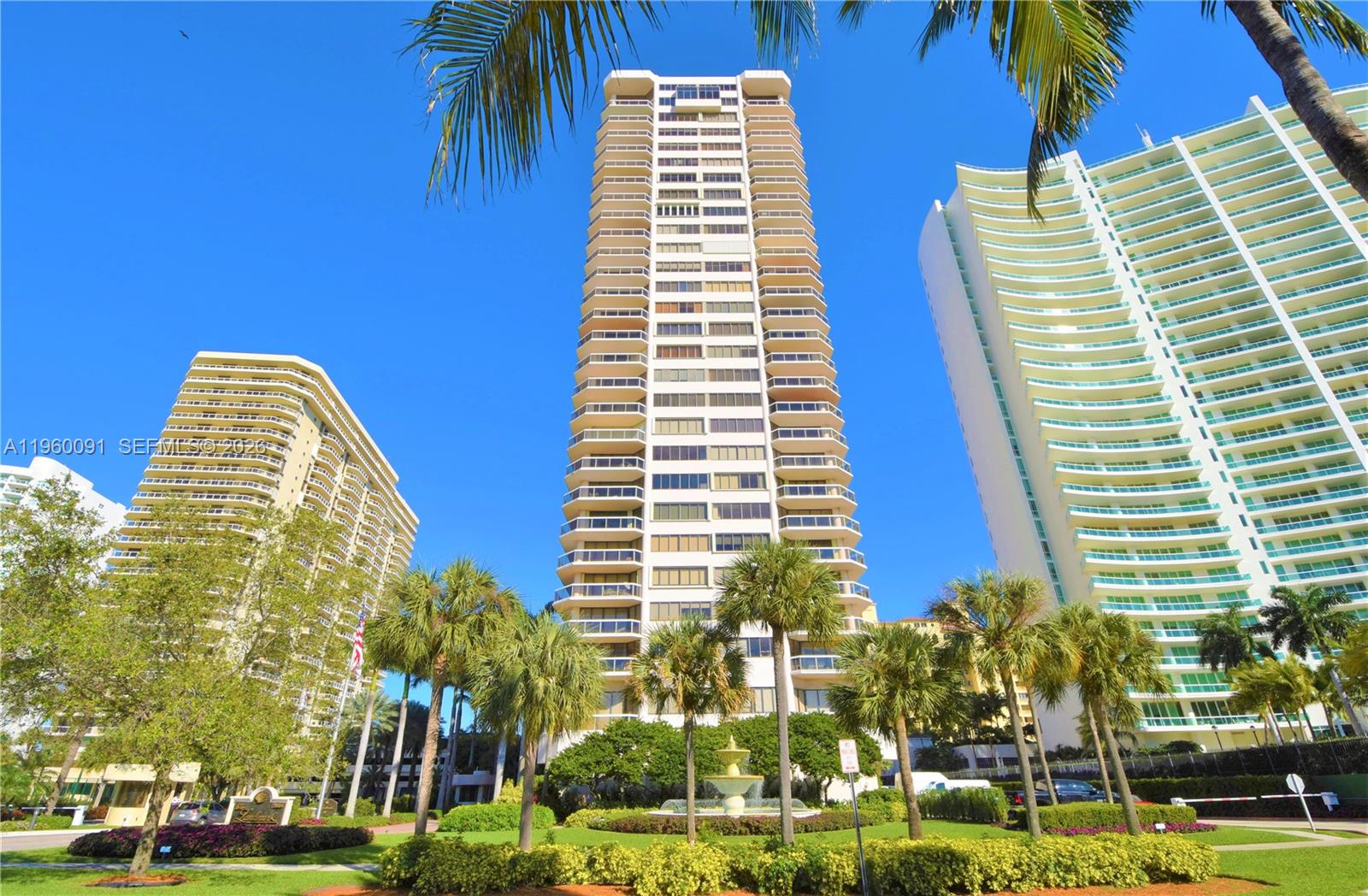 THE LANDMARK CONDO - Residential