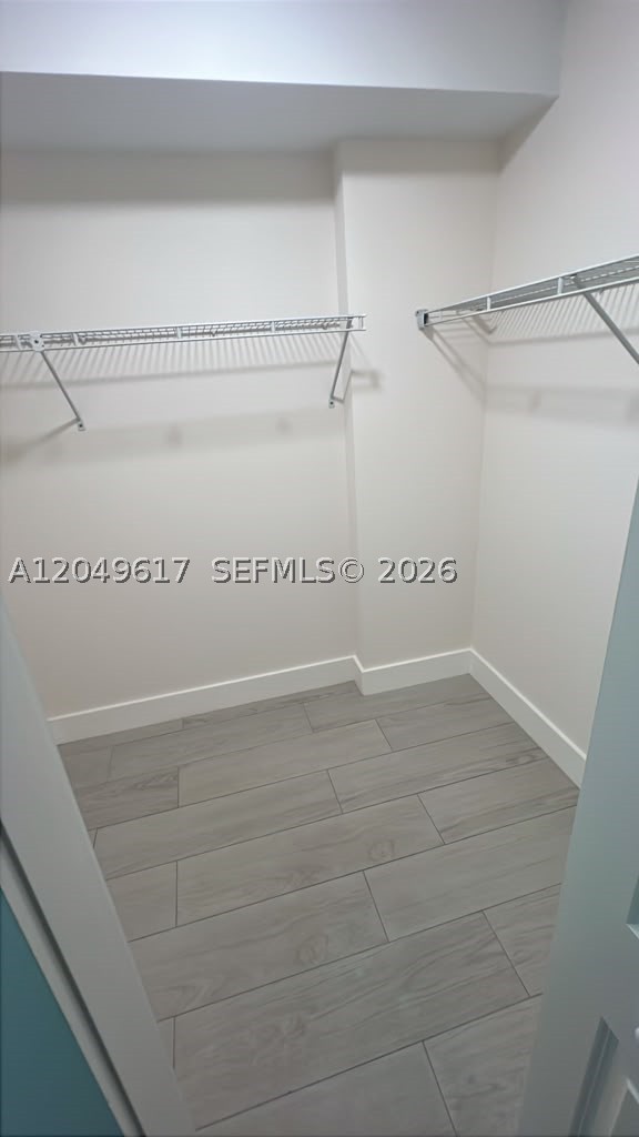 MEADOWBROOK CONDO APTS BL - Residential Lease