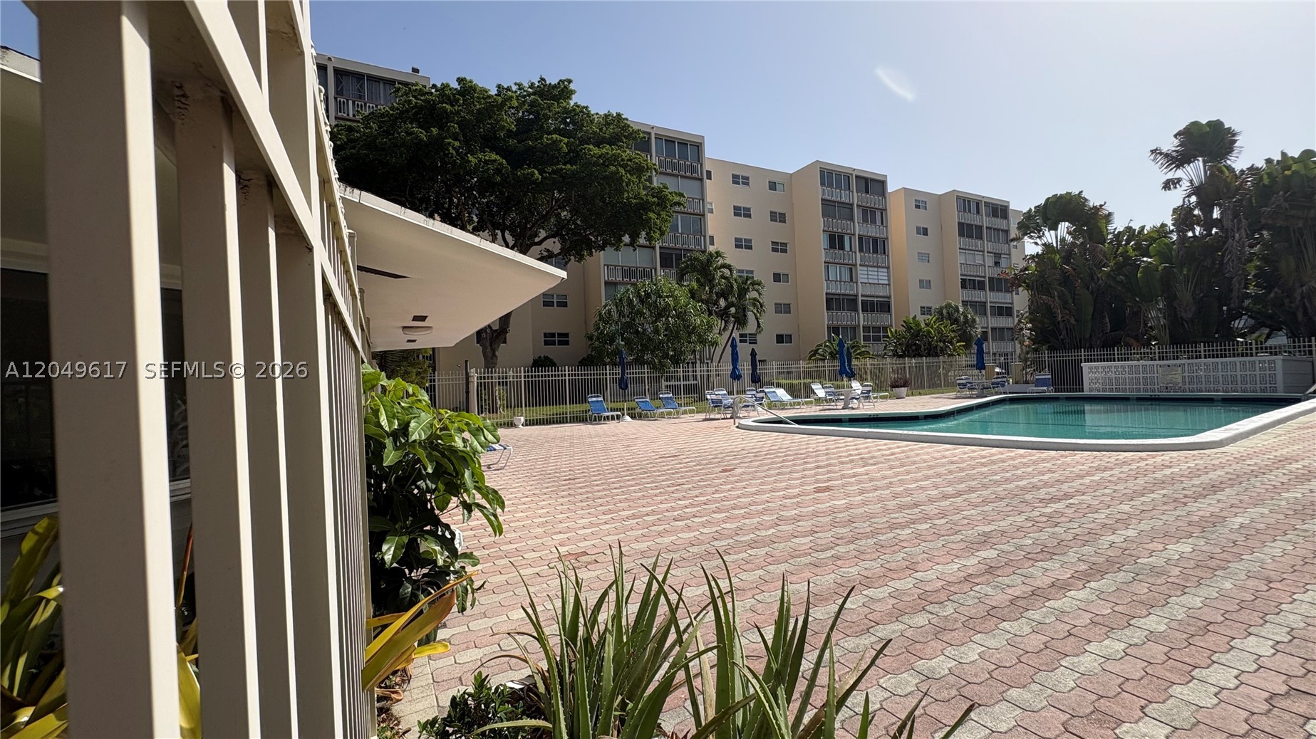 MEADOWBROOK CONDO APTS BL - Residential Lease