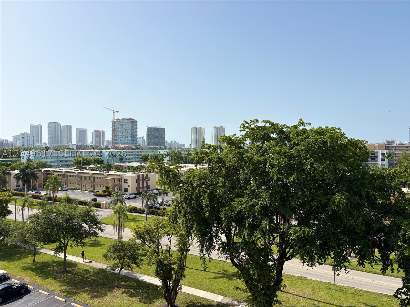 MEADOWBROOK CONDO APTS BL - Residential Lease