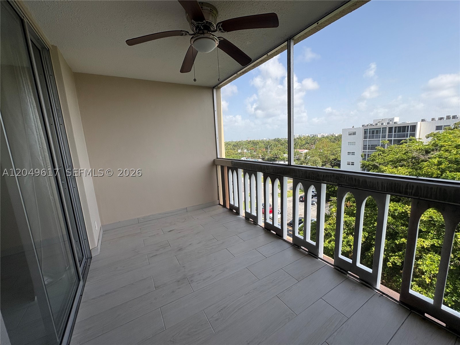 MEADOWBROOK CONDO APTS BL - Residential Lease