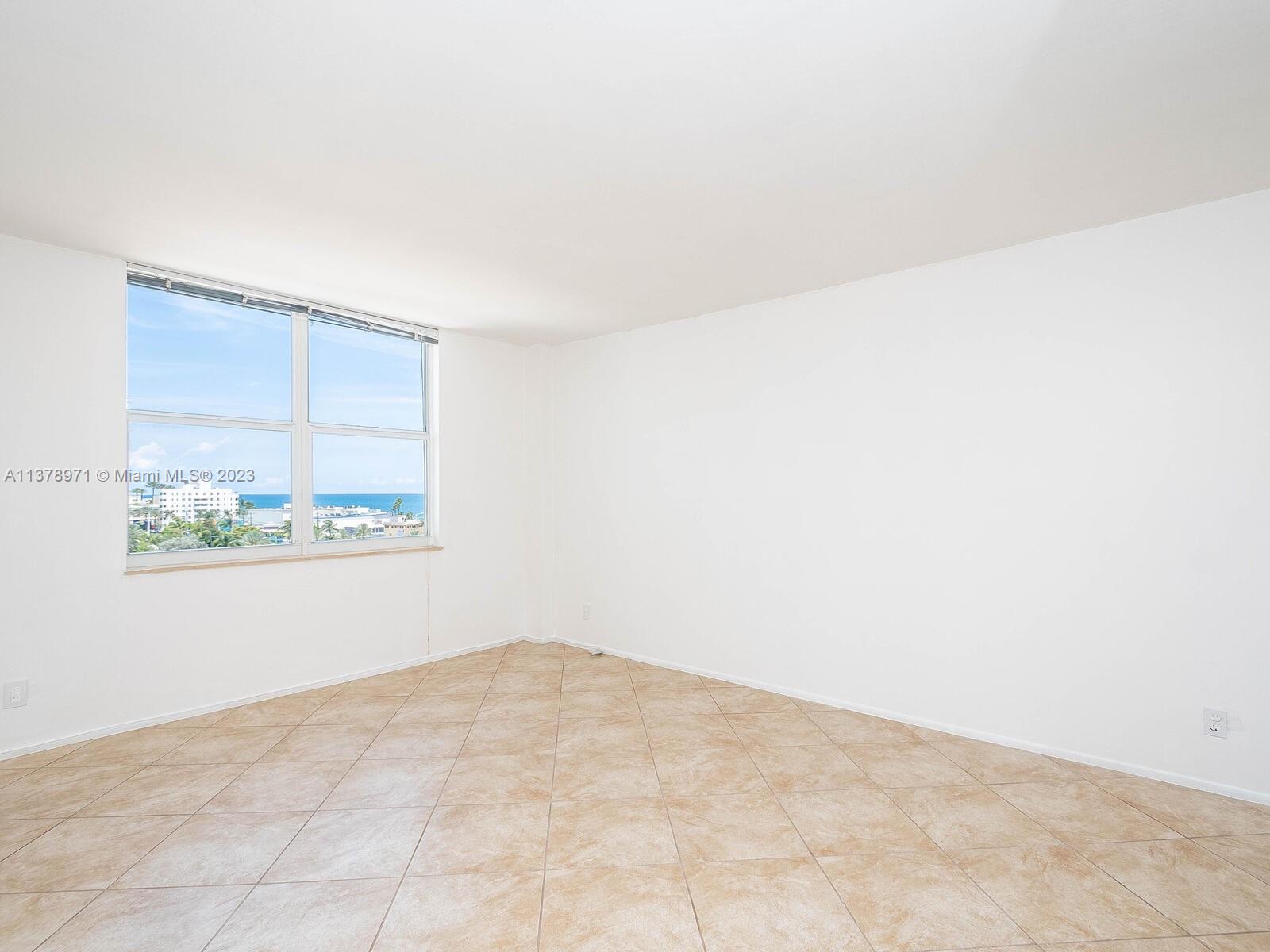 VENETIAN CONDO - Residential Lease