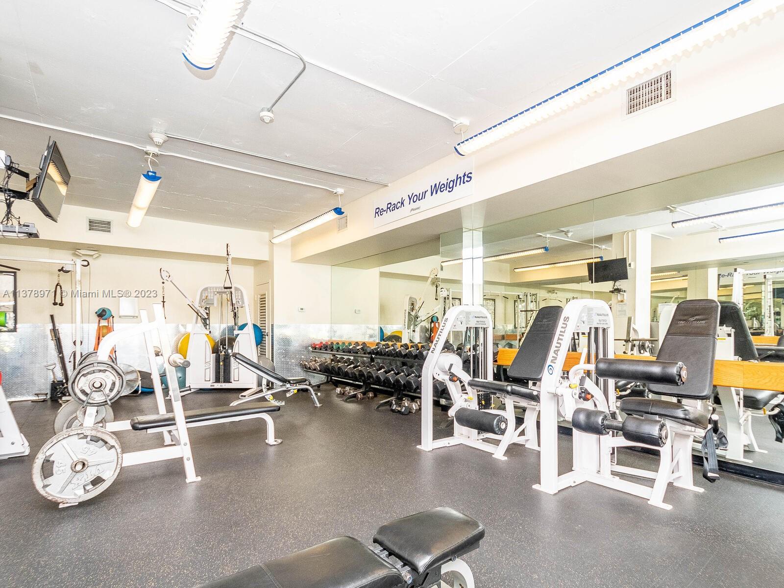 VENETIAN CONDO - Residential Lease