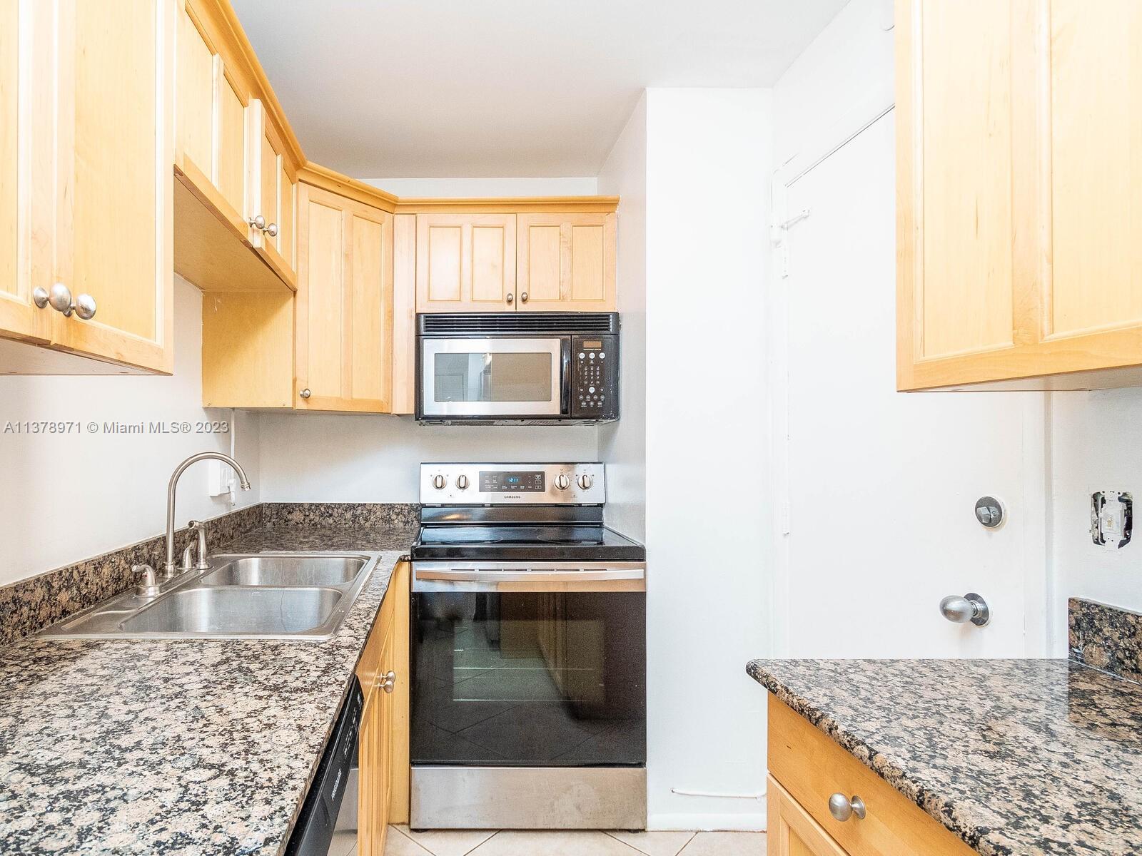 VENETIAN CONDO - Residential Lease